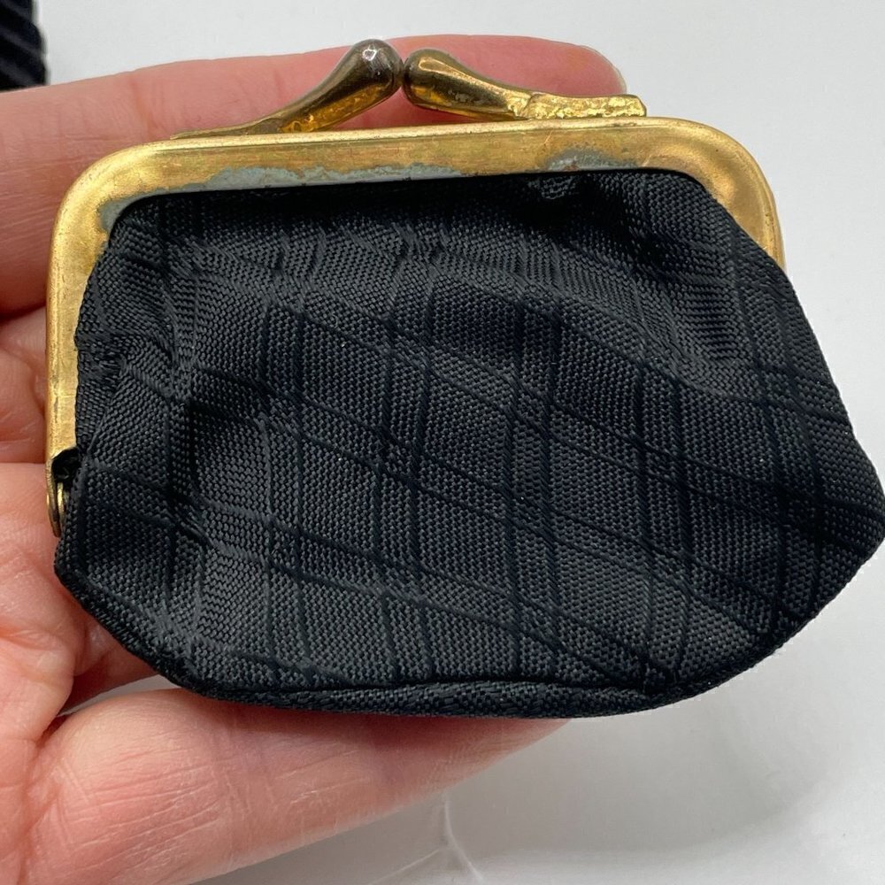 Vintage Pleated Satin Flower Clasp Handled Framed Evening Bag with Coin Purse - Picture 10 of 10
